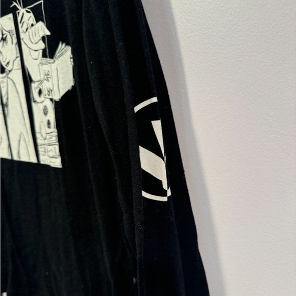 Disney Frozen 2 character long sleeve - Picture 2 of 4